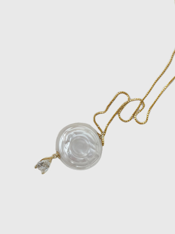 Aphrodite’s Mirror
